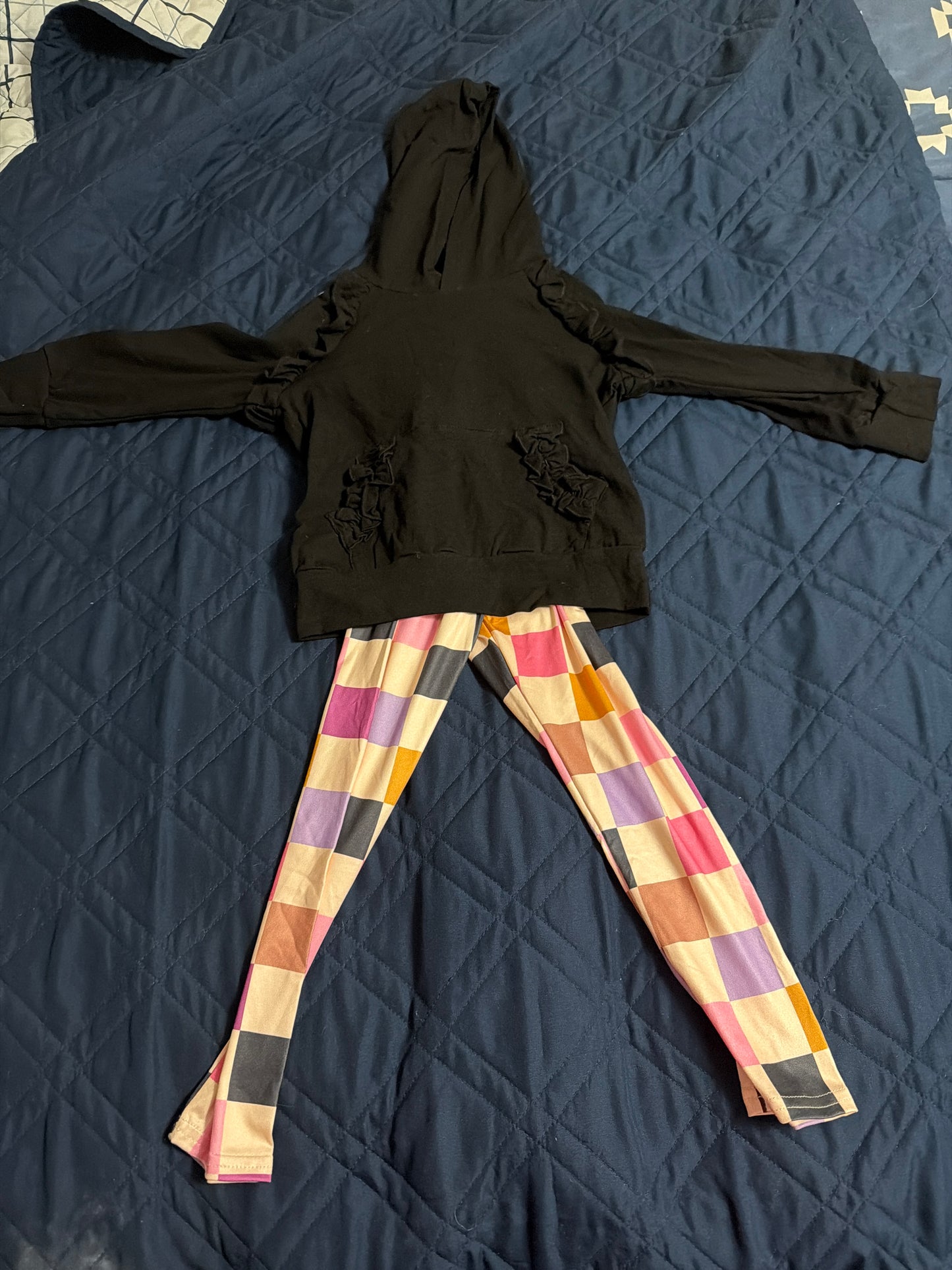 Hooded and checkered pants