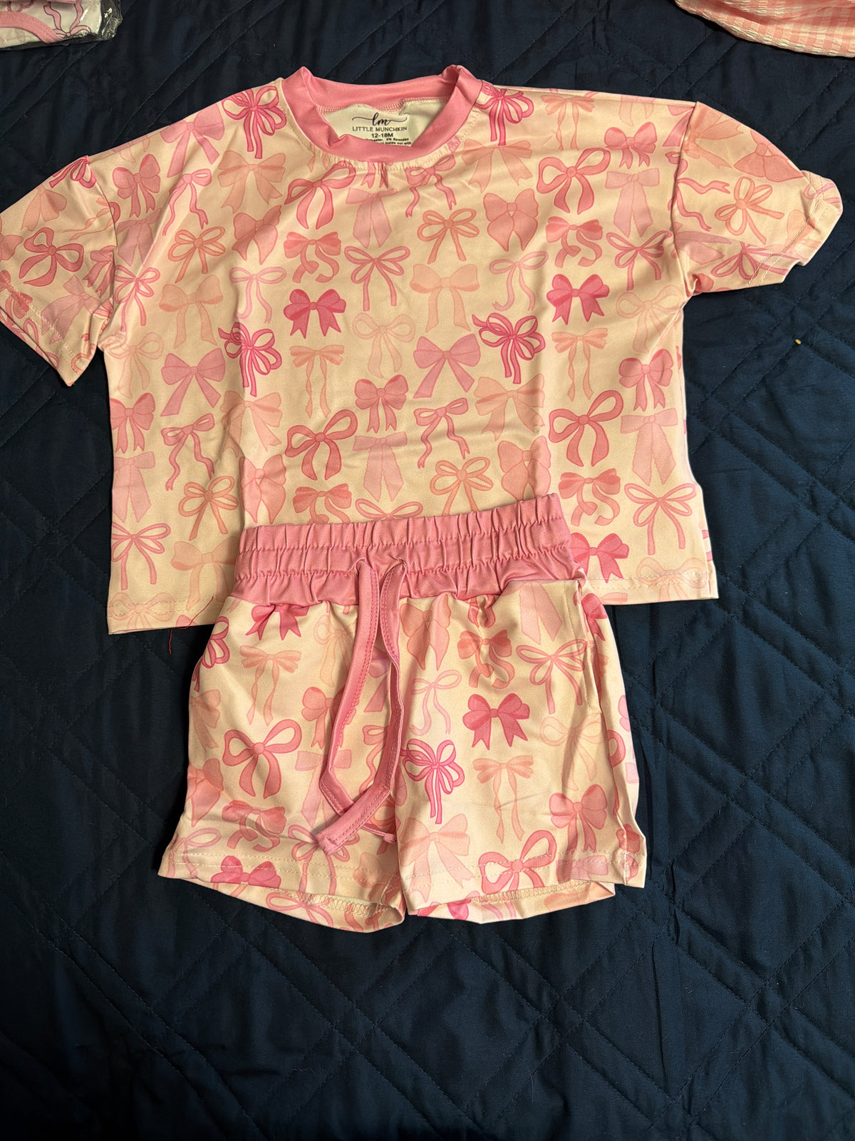 Pink bow set milk silk